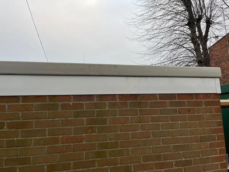 Fitting roof trim